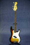     <br>Squier Precision Bass