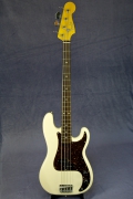     <br>Fender Precision Bass PB-62