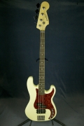     <br>GrassRoots P bass