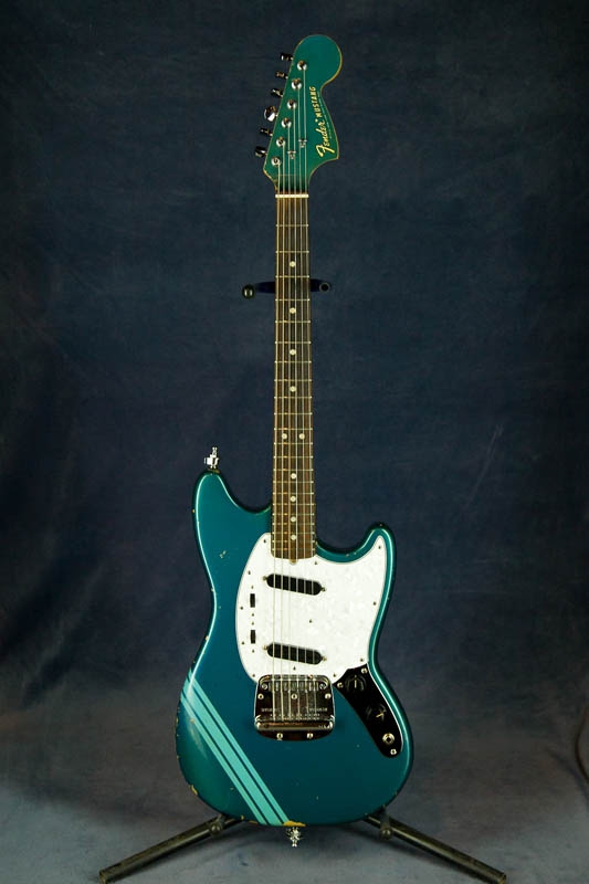 competition mustang guitar