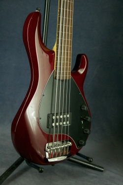 Music Man Bass - 5str.