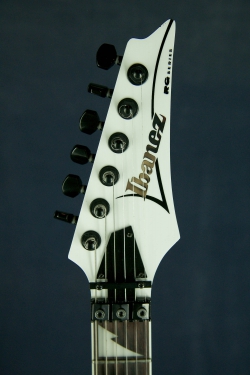 Ibanez RG350DX (White)