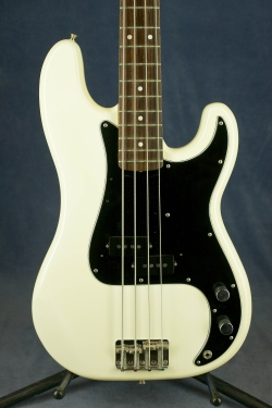 Fender Precision Bass