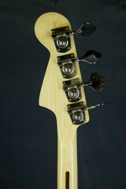 replica Jazz Bass 75 (EMG)