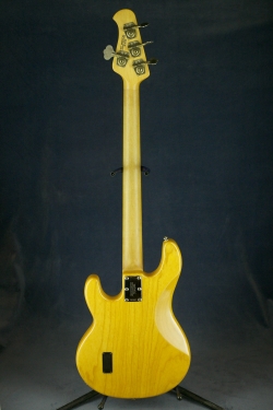 MUSIC MAN StingRay