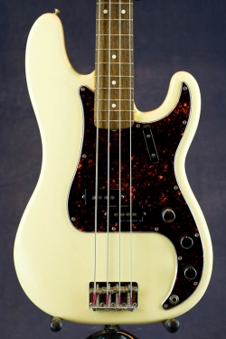 Fender P-Bass 62 (USA) VW