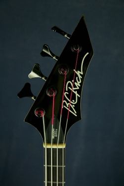 B.C. Rich Mockingbird