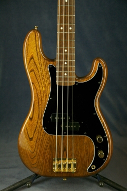 Fender Precision Bass Japan