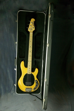 MUSIC MAN StingRay