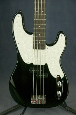 Squier Mike Dirnt Precision Bass