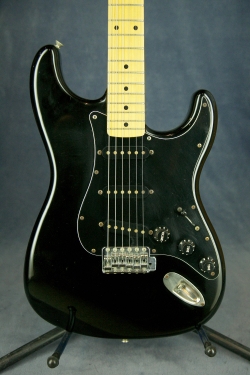 Squier Strat (E-serial) Japan