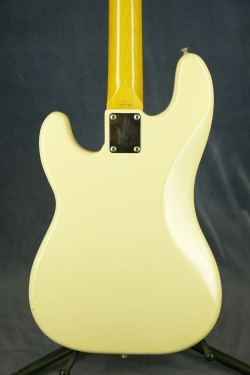 Fender PB-71 White