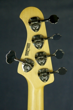 Bacchus Handmade 5-string Activ Bass