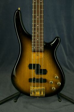 Fernandes FRB-90