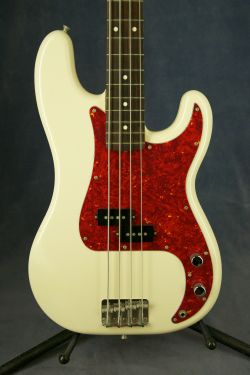 Fender Japan Precision Bass