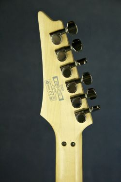 Ibanez S320 