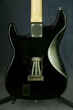 Aria STG-003 Black