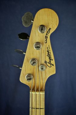 Guyatone Custom P-Bass