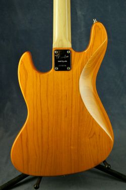 Bacchus Hand Made Jazz Bass Ash