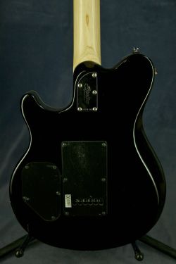 Sterling by Music Man S.U.B. AX3 