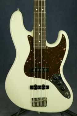 CoolZ Jazz Bass Japan