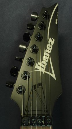 Ibanez RG7420Z