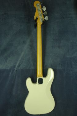 Fender Precision Bass