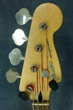 Fender Precision Bass