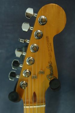 Fender Stratocaster