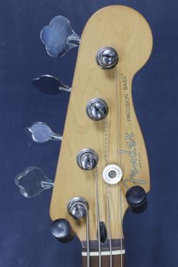 Fender Precision Bass