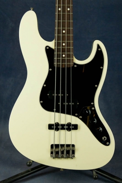 Fender AJB White