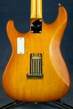 Fender ST-115 (Japan)