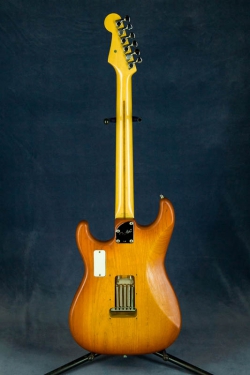 Fender ST-115 (Japan)