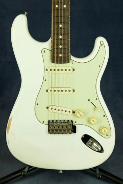 Fender American Vintage Strat (VW)