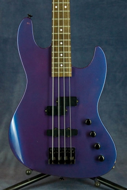 Charvel Jazz Bass