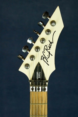 B.C.Rich Moking Bird (White)