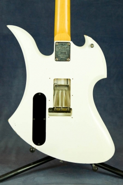 B.C.Rich Moking Bird (White)