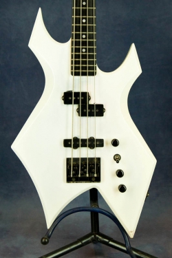 B.C.Rich Warlock Bass