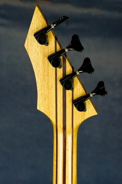 B.C.Rich Warlock Bass