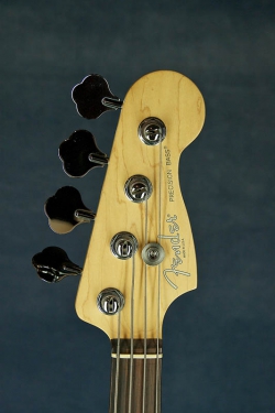 Fender AM STD Precision Bass