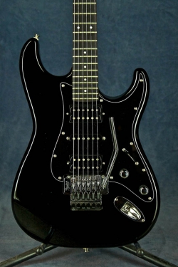 Fender STR-650 Blk