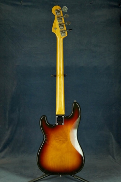 Fender PB-62 (3TS)