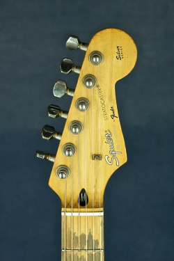 Squier Stratocaster SST-33