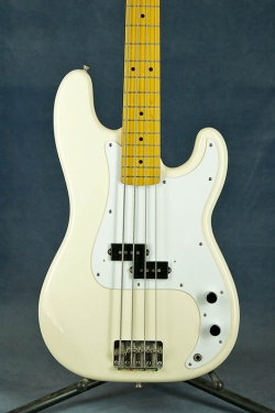 Fender PB-57 White