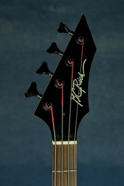 B.C.Rich Warlock Bass