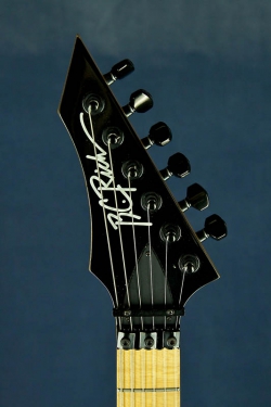 B.C.Rich Gunslinger (Black)