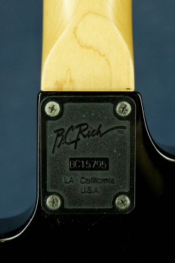 B.C.Rich Gunslinger (Black)