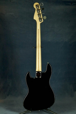 Fender Aerodyne Jazz Bass (Black)