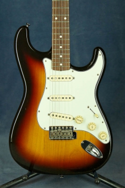 Fender Stratocaster ST-62TX (3TS)