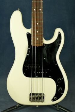 Fender Precision Bass PB-72 (White)